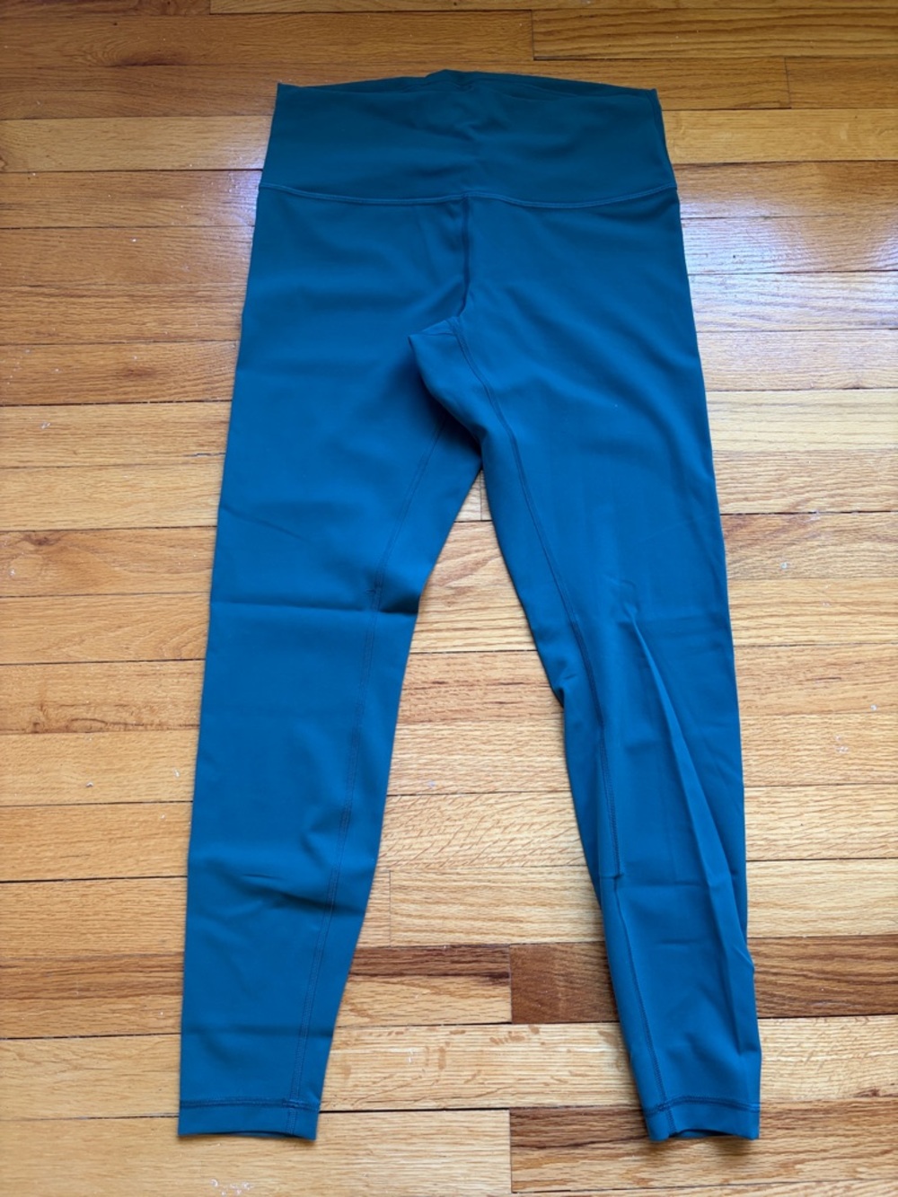 Lululemon Wunder Train High Rise Legging in size 12
